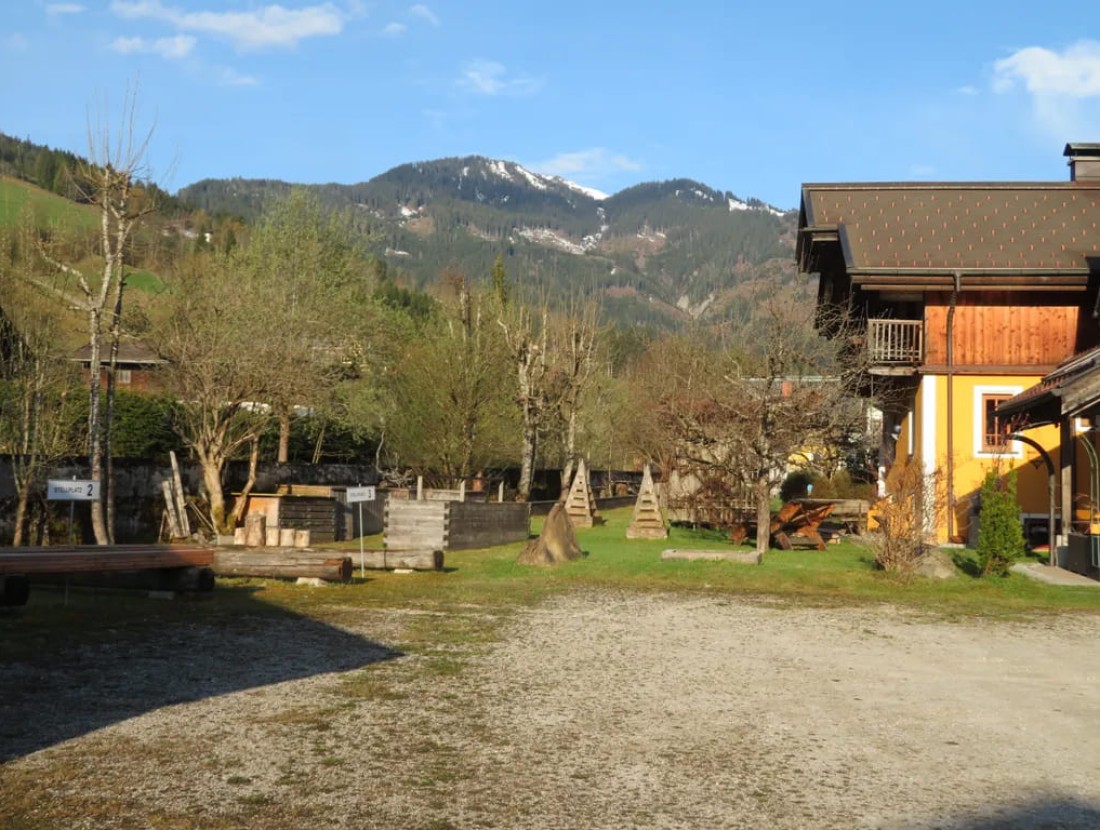 Wohnmobilstellplatz und Camper-Stopp in M&uuml;hlbach am Hochk&ouml;nig